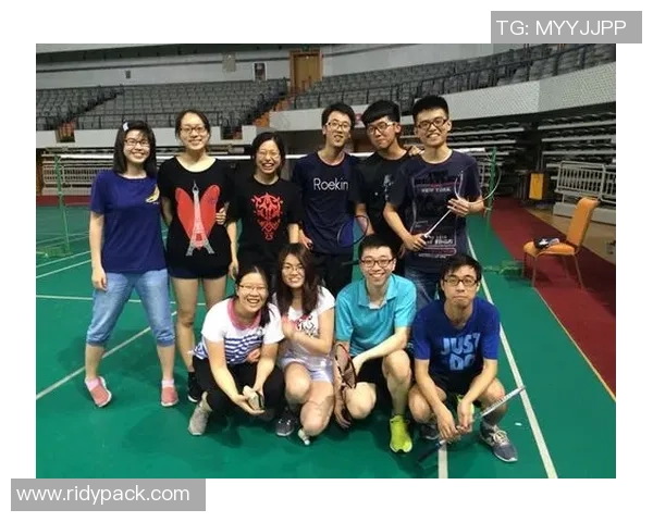 武汉羽毛球队与南京羽毛球队赛后复盘分析团队配合与战术执行的关键因素